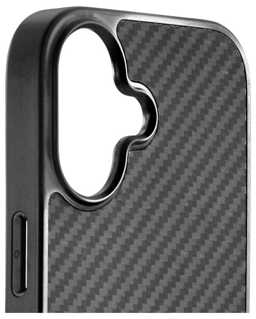 Eine Nahaufnahme einer Smartphone-Hülle mit Karbonfaser-Muster und präzisen Aussparungen für die Kamera und Seitenknöpfe.