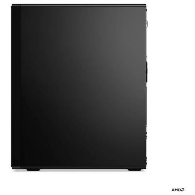 Großer schwarzer Computer-Tower mit minimalistischem Design, eine Seitenansicht zeigend, die Blenden und Anschlüsse präsentiert; kleines AMD-Logo in der unteren rechten Ecke.
