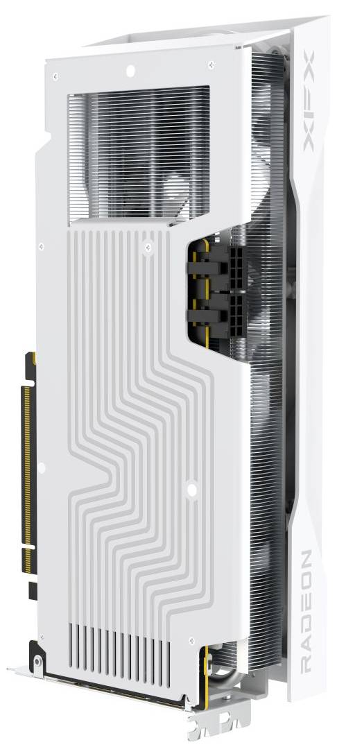 Weiße XFX-Grafikkarte in vertikaler Ausrichtung, mit elegantem Design und sichtbarem Kühlsystem mit Lüftern und Kühlkörperelementen.
