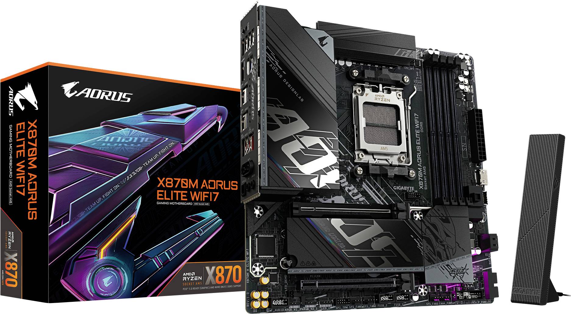Aorus X670E Mainboard mit Verpackungskarton.