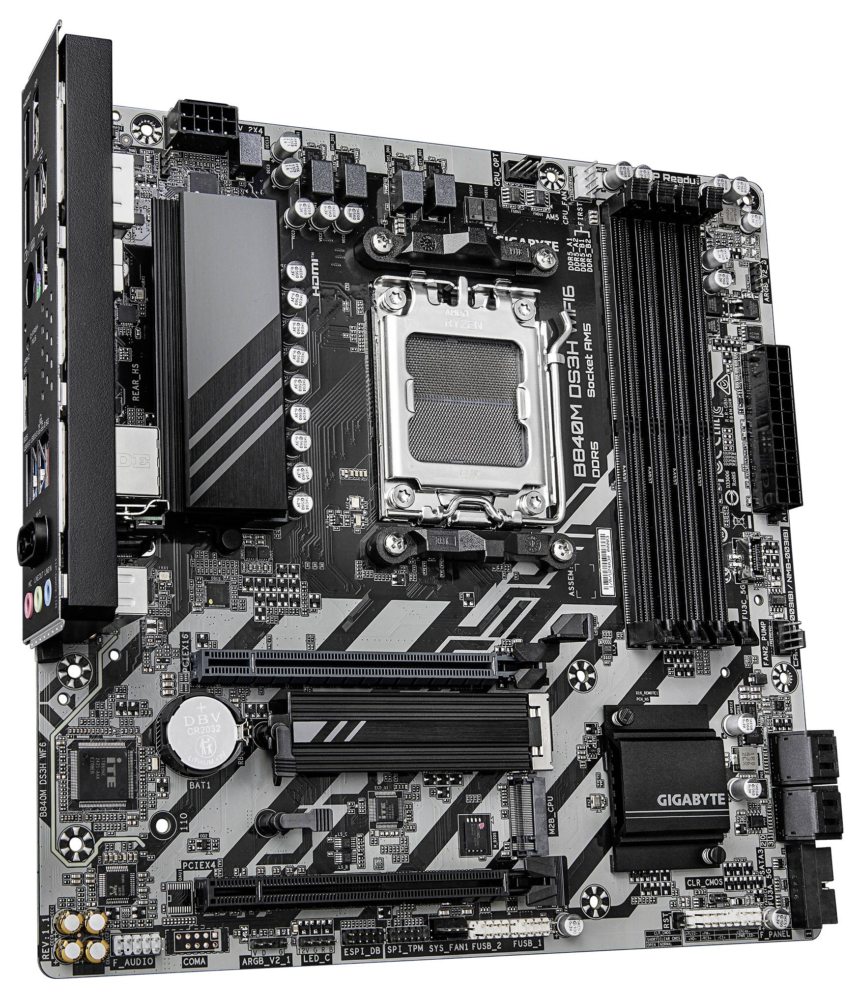 Eine Computermotherboard mit verschiedenen Steckplätzen und Anschlüssen, einschließlich eines CPU-Sockels, RAM-Steckplätzen, PCIe-Steckplätzen und USB-Anschlüssen, beschriftet mit 'GIGABYTE'.