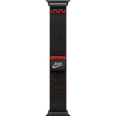 Schwarzes Sportarmband mit roten Akzenten. 'RUN' und Nike-Logo auf der Schließe.