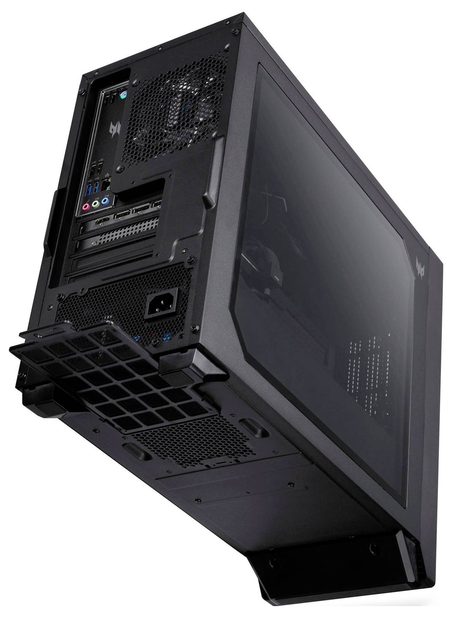 Ein schwarzes Computer-Tower-Gehäuse, aus einem niedrigen Blickwinkel betrachtet, mit sichtbaren Anschlüssen auf der Rückseite und einer offenen Seitenplatte, die Lüftungs- und Meshdetails erkennen lässt.