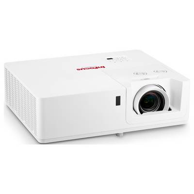 Ein weißer Projektor mit einer Linse an der Vorderseite, leicht seitlich geneigt, entwickelt zum Anzeigen von Bildern oder Videos auf einer Leinwand.