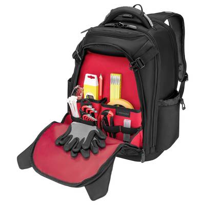 Ein schwarzer Rucksack mit einem offenen Vorderfach, in dem verschiedene Werkzeuge wie Schraubendreher, Zangen, Maßband und Handschuhe zu sehen sind.