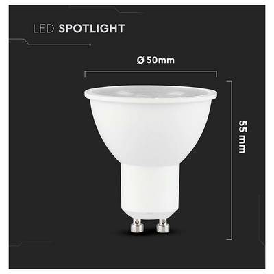 LED-Strahler, weiße Lampe mit GU10-Sockel, Abmessungen 50 mm Durchmesser, 55 mm Höhe, auf dunklem Hintergrund dargestellt.