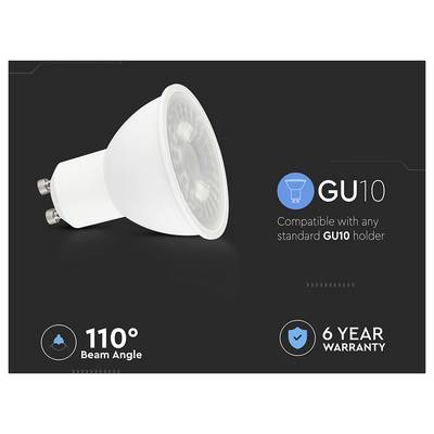 Eine Spotlampe mit der Bezeichnung 'GU10', kompatibel mit Standardfassungen, verfügt über einen Abstrahlwinkel von 110° und bietet eine 6-jährige Garantie.