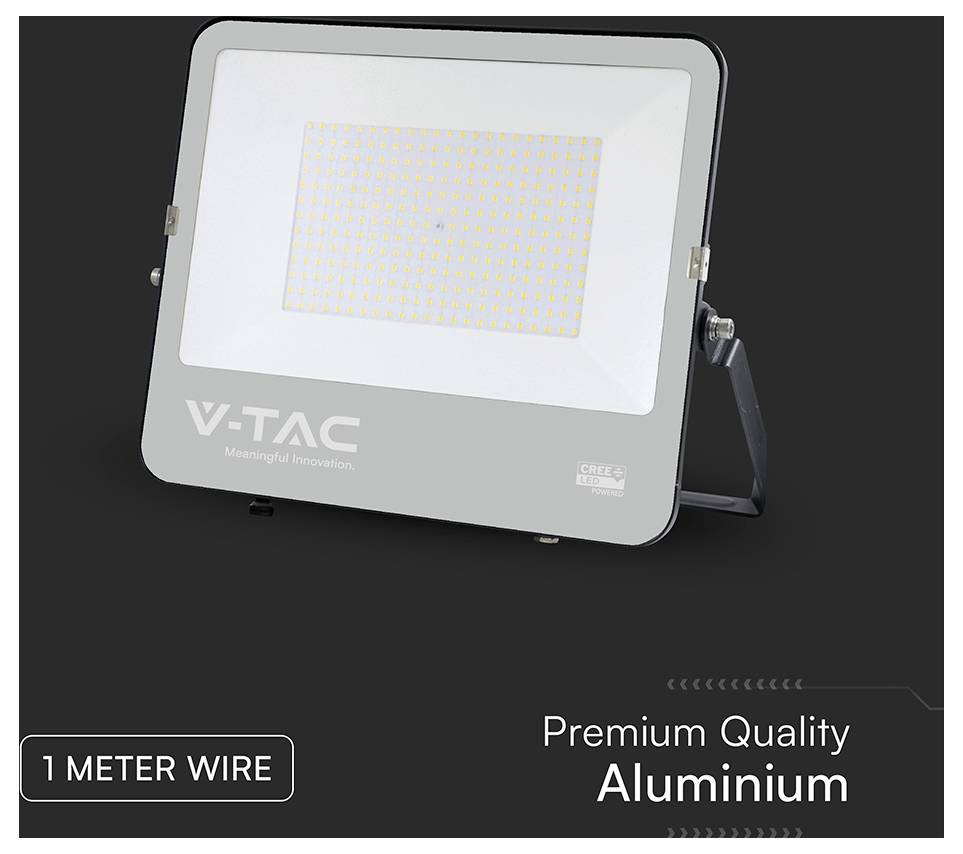 Eine LED-Flutlichtstrahler von V-TAC wird gezeigt. Der Text lautet "1 Meter Kabel" und "Premium Qualität Aluminium".