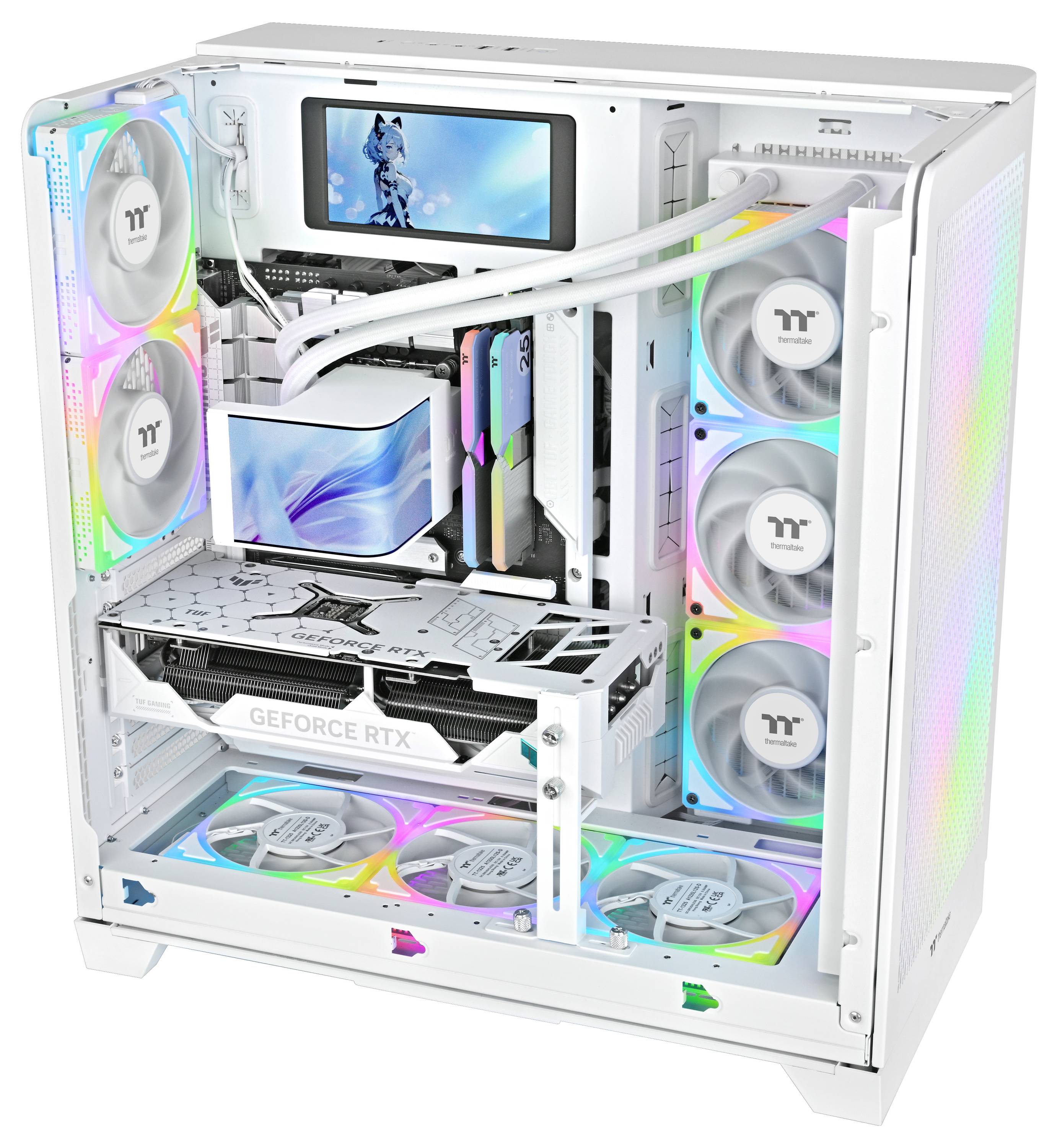Ein bunter Gaming-PC mit RGB-Beleuchtung, vier großen Lüftern, einer GeForce RTX-Grafikkarte und einem digitalen Bildschirm mit einer animierten Figur.
