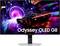 Ein futuristisches Auto rast durch einen neonbeleuchteten Tunnel auf dem Computermonitorbildschirm, auf dem der Text "Odyssey OLED G8" angezeigt wird.