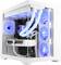 Ein weißer Gaming-PC mit transparenter Gehäuseverkleidung, der belechtete blaue Kühlerlüfter und -schläuche präsentiert, mit einer sichtbaren 'GEFORCE RTX' Grafikkarte.