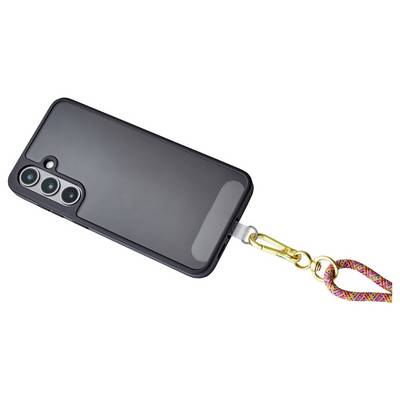 Ein schwarzes Smartphone mit einem Gehäuse, das drei Rückkameras aufweist, ist mit einer bunten Lanyard mit einem goldenen Clip verbunden.