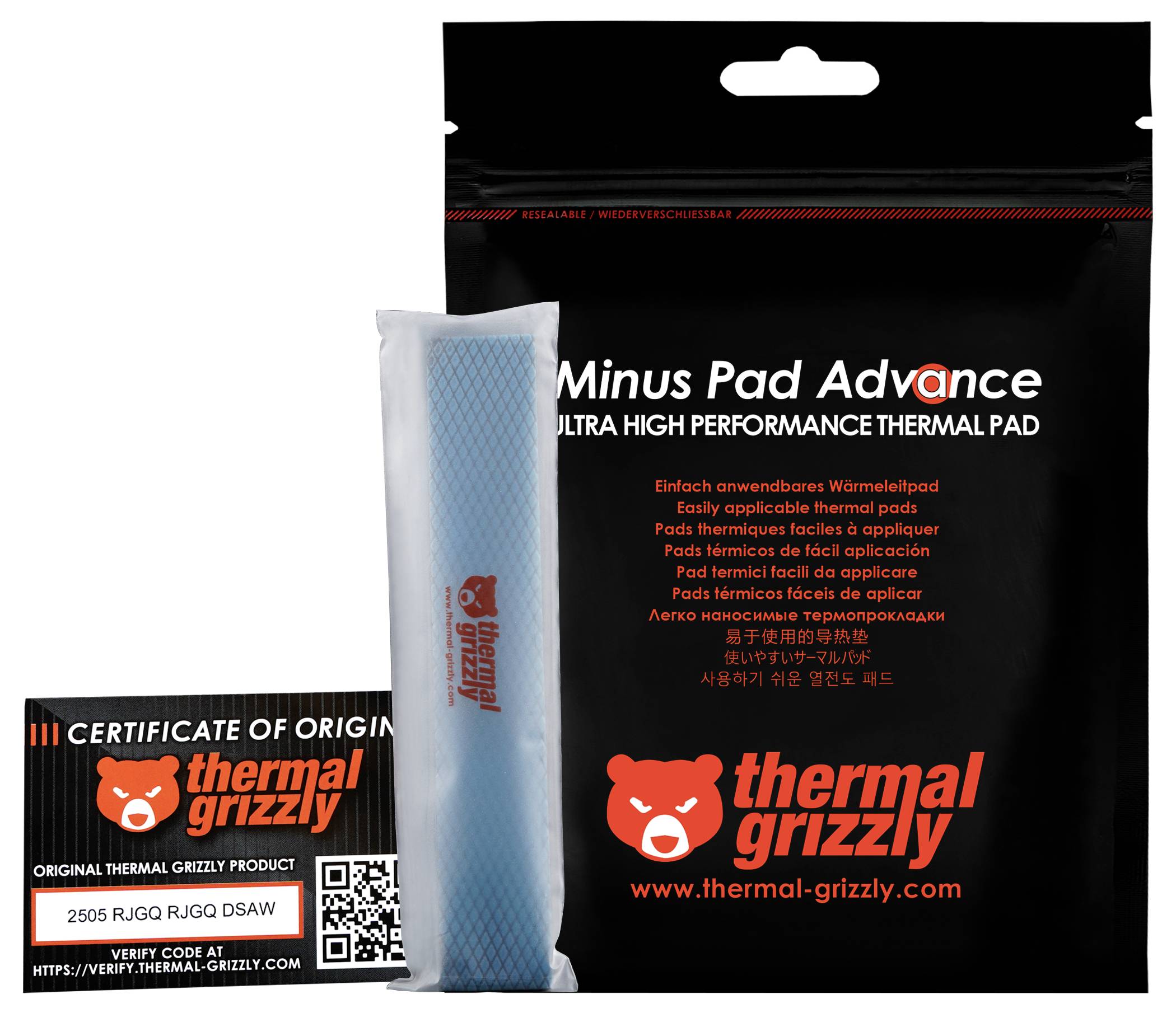 Paket enthält ein Wärmeleitpad von 'Thermal Grizzly' in Ultra-High-Performance-Qualität, eine Zertifizierungskarte und ein kleines QR-Code-Etikett zur Produktverifikation.