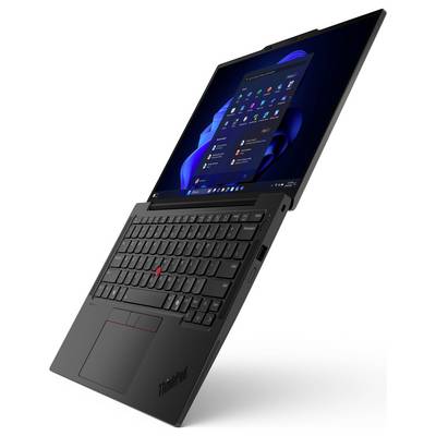 Ein Laptop mit seinem Bildschirm, der eine Windows-Betriebssystemoberfläche zeigt, in einem leicht geneigten Winkel, mit einer Tastatur und einem Touchpad.