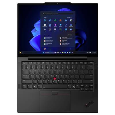 Ein Laptop, der das Windows 11 Startmenü auf seinem Bildschirm zeigt und verschiedene App-Symbole präsentiert. Das Gerät verfügt über eine schwarze Tastatur und ein Touchpad.