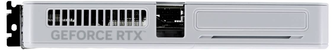Das Bild zeigt eine Seitenansicht einer grauen Grafikkarte mit der Markenbezeichnung 'GEFORCE RTX', die über eine Lüftungsöffnung zur Kühlung verfügt.