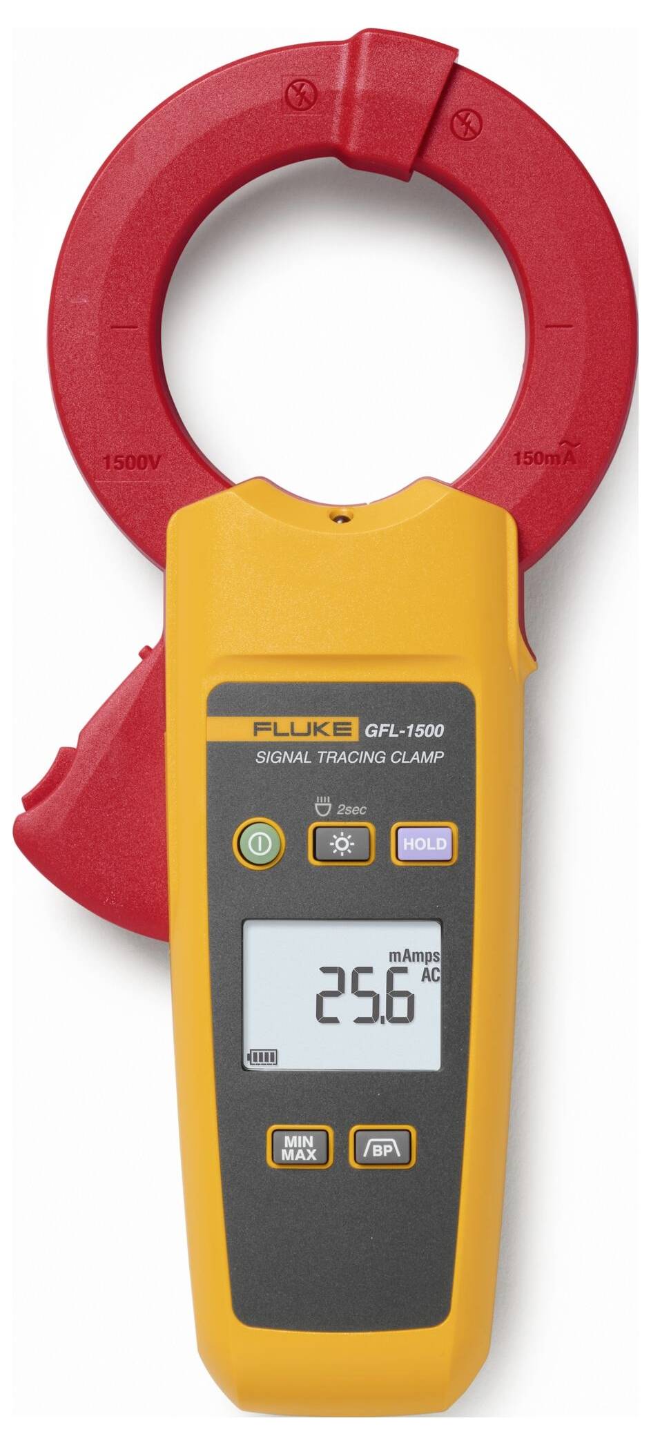 Elektrische Prüfgeräte der Marke 'Fluke', einschließlich Multimeter und Zangenmessgerät, auf Kies mit Solarpanels im Hintergrund.