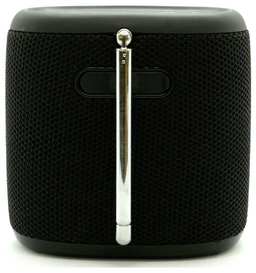 Schwarzer tragbarer Lautsprecher mit einem metallischen Griff an der Vorderseite, zylindrische Form, mit Stoffbezug, zum einfachen Tragen konzipiert.