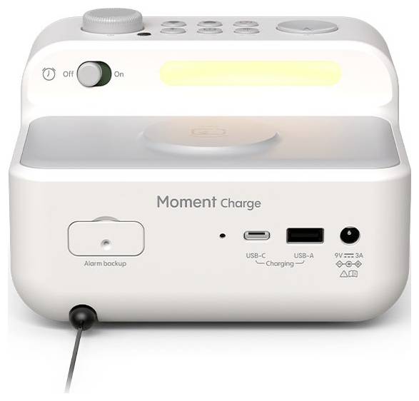 'Moment Charge' Wireless-Ladedock mit mehreren Anschlüssen, einschließlich USB-C, USB-A und 9V, sowie einer Alarm-Backup-Funktion.