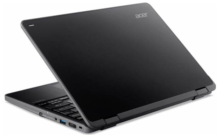Ein silberner Acer-Laptop, teilweise geschlossen, wobei das Deckel mit einem Logo zu sehen ist, in einem Winkel auf einem weißen Hintergrund positioniert.
