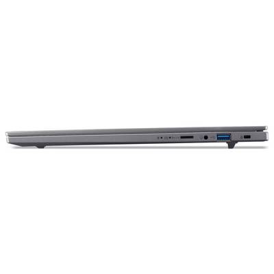 Seitenansicht eines geschlossenen, schlanken silbernen Laptops mit mehreren Anschlüssen, darunter USB, Kopfhörerbuchse und Kartenleser, an der seitlichen Kante.