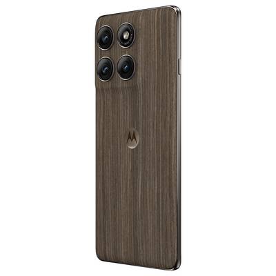 Ein Smartphone mit holzstrukturiertem Rücken und vier Kameras in der oberen Ecke, mit einem einfachen Logo in der Mitte.