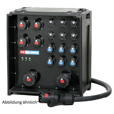 Eine schwarze industrielle Stromverteilungseinheit mit mehreren Steckdosen. Ein dicker Kabel ragt von unten heraus und verfügt über einen großen Stecker.
