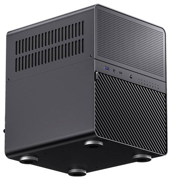 Ein schwarzes, würfelförmiges Computergehäuse mit mehreren Anschlüssen und Belüftungspanels, konzipiert für effiziente Luftzirkulation und kompakte Desktop-Konfigurationen.