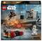 LEGO Star Wars Set 75449 Schachtel. Zeigt Minifiguren im Kampf mit Fahrzeugen und Blaster-Effekten vor einer Science-Fiction-Stadtkulisse.