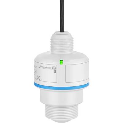 Ein weißer zylindrischer Sensor mit einem Kabel an der Oberseite, versehen mit einem blauen Band und einer grünen LED-Anzeige. Markenlogo und Zertifizierungszeichen sind sichtbar.