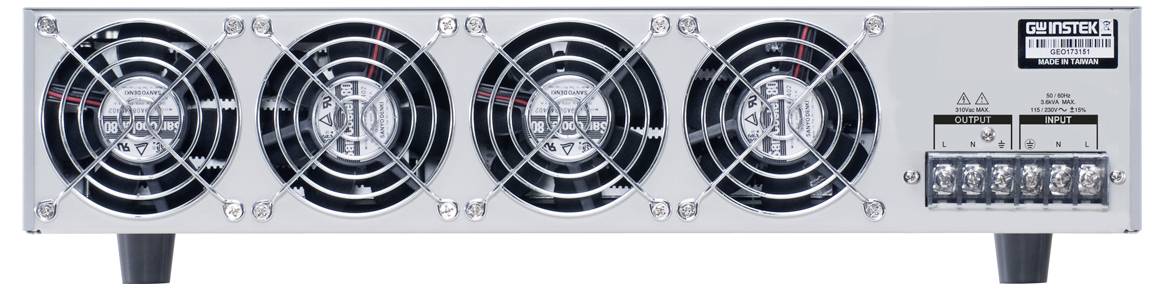 Vier Kühlventilatoren, die an der Rückseite eines elektronischen Geräts montiert sind, wahrscheinlich zur Belüftung. Die Rückseite enthält Anschlussklemmen.