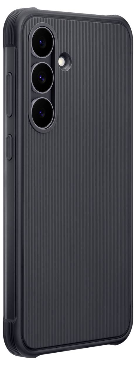 Ein schwarzes Smartphone-Gehäuse mit drei Kameraausschnitten steht aufrecht, wobei seine strukturierte Oberfläche und der seitliche Zugang zu den Tasten hervorgehoben werden.