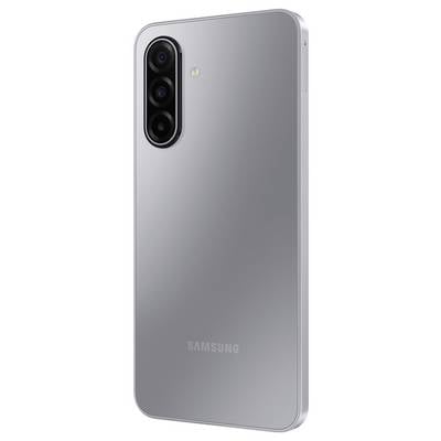 Ein silbernes Smartphone mit drei Rückkameras und einem LED-Blitz, das ein elegantes Design aufweist und am unteren Rand mit der Marke 'Samsung' versehen ist.