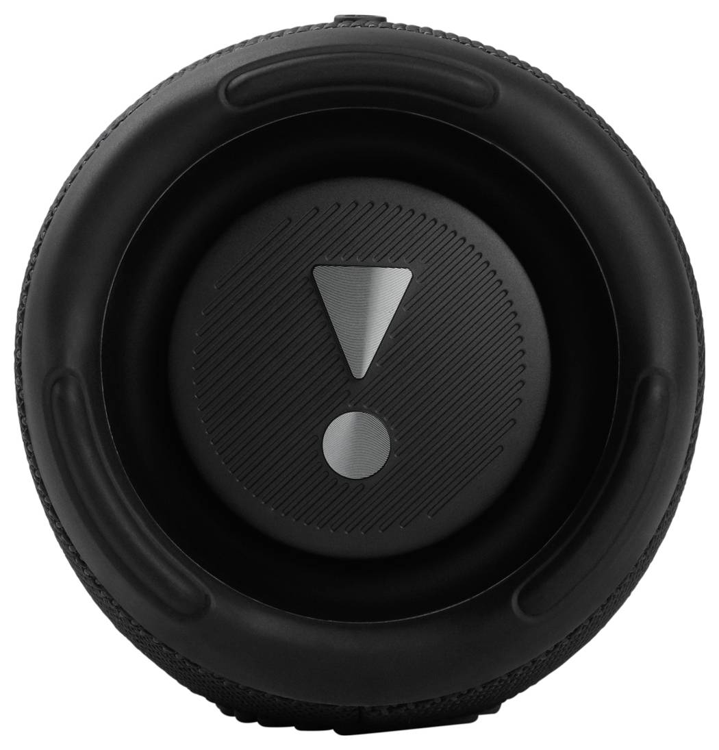 Eine Nahaufnahme eines schwarzen kreisförmigen Knopfs mit einem auffälligen Ausrufezeichen-Symbol auf einem strukturierten Hintergrund.