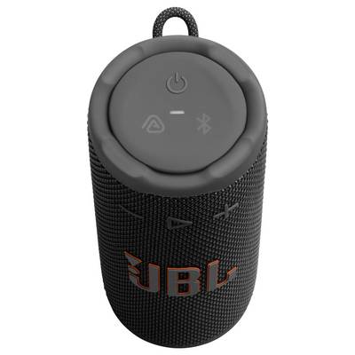 Ein schwarzer zylindrischer Bluetooth-Lautsprecher mit Energie- und Bluetooth-Symbolen auf der Oberseite, strukturierter Oberfläche und orangefarbenem 'JBL'-Logo an der Seite.