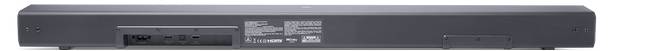 'Rückansicht einer schwarzen Soundbar mit Konnektivitätsanschlüssen und Herstellerkennzeichnungen.'