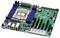 Ein Computermotherboard mit verschiedenen Steckplätzen, Anschlüssen und Komponenten, einschließlich RAM-Steckplätzen, CPU-Sockel, PCIe-Steckplätzen und Stromverbindern.