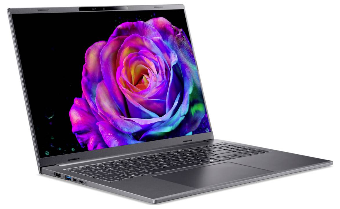 Ein schlankes silbernes Laptop mit einer leuchtend bunten Rose auf dem Bildschirm, was die hochauflösende Displayfähigkeit des Geräts veranschaulicht.