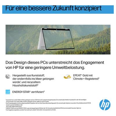 Ein Laptop vor einem Bergpanorama, mit Text über umweltfreundliches Design und Zertifizierungen von HP zur Verringerung der Umweltbelastung.