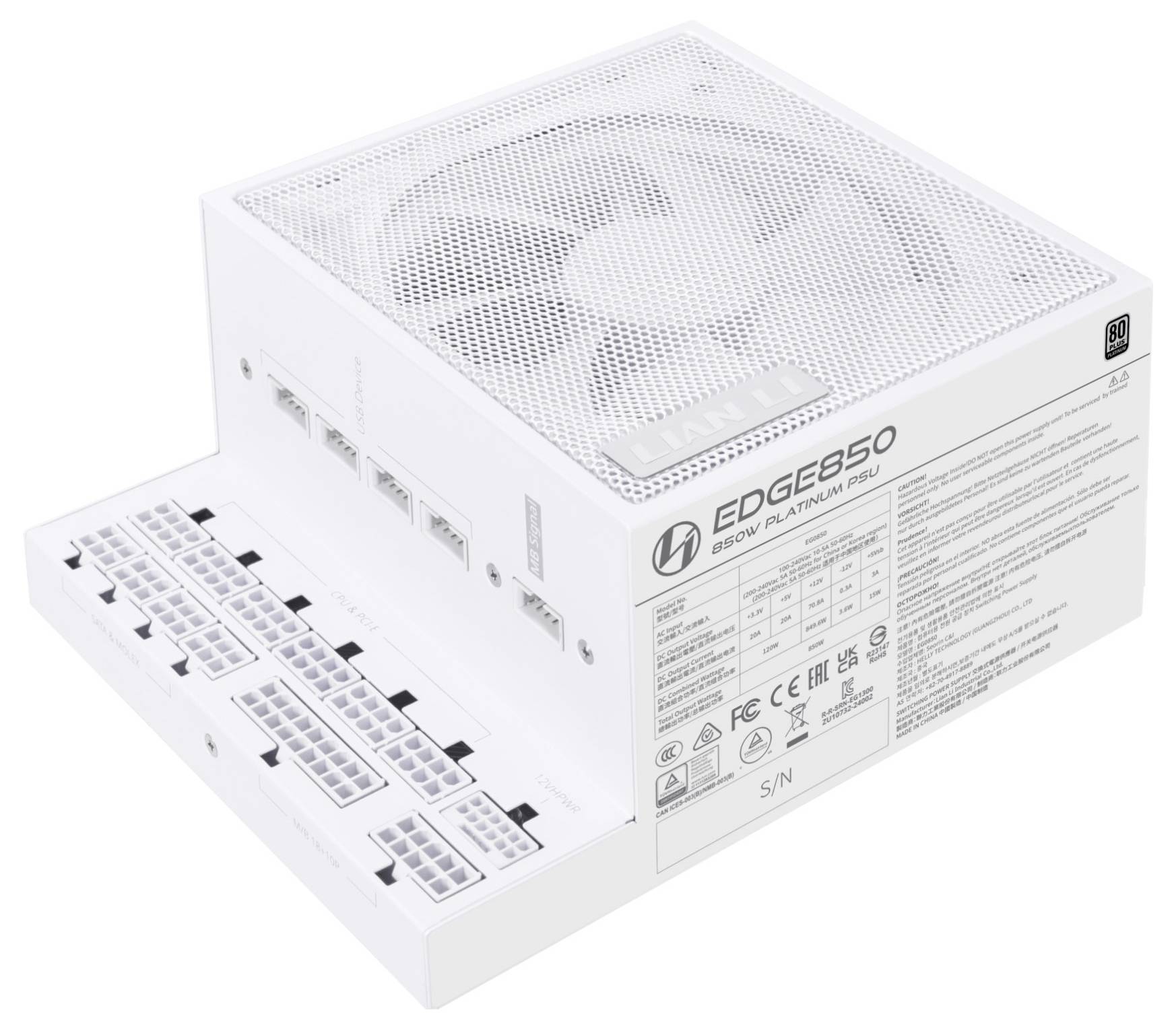 Eine weiße Computer-Netzteileinheit mit der Beschriftung 'EDGE850 850W Platinum PSU' mit mehreren Anschlüssen und Steckverbindern, auf der Zertifizierungslogos zu sehen sind.