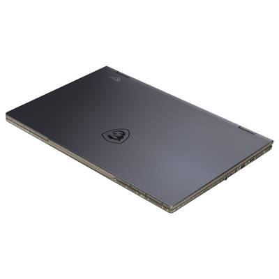 Ein schlanker, geschlossener Gaming-Laptop mit einem Logo auf dem Deckel, ausgestattet mit kantigen Kanten und einem schmalen Design.
