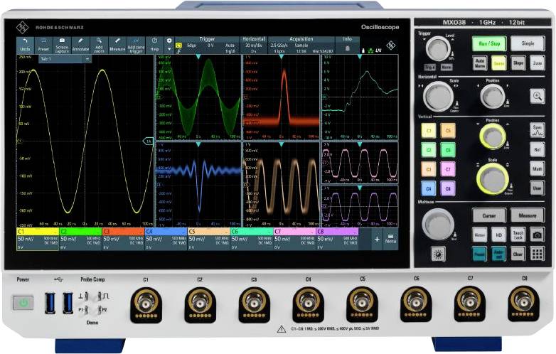Digitales Oszilloskop, das mehrere Wellenformgraphen mit verschiedenen Drehreglern und Tasten an der Seite zur Steuerungsanpassung zeigt.