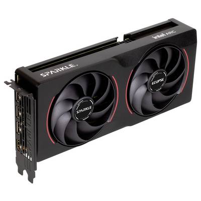 Eine schwarze Intel ARC Grafikkarte mit Doppellüftern, auf dem Gehäuse mit der Marke 'SPARKLE' versehen, wird vor einem weißen Hintergrund gezeigt.