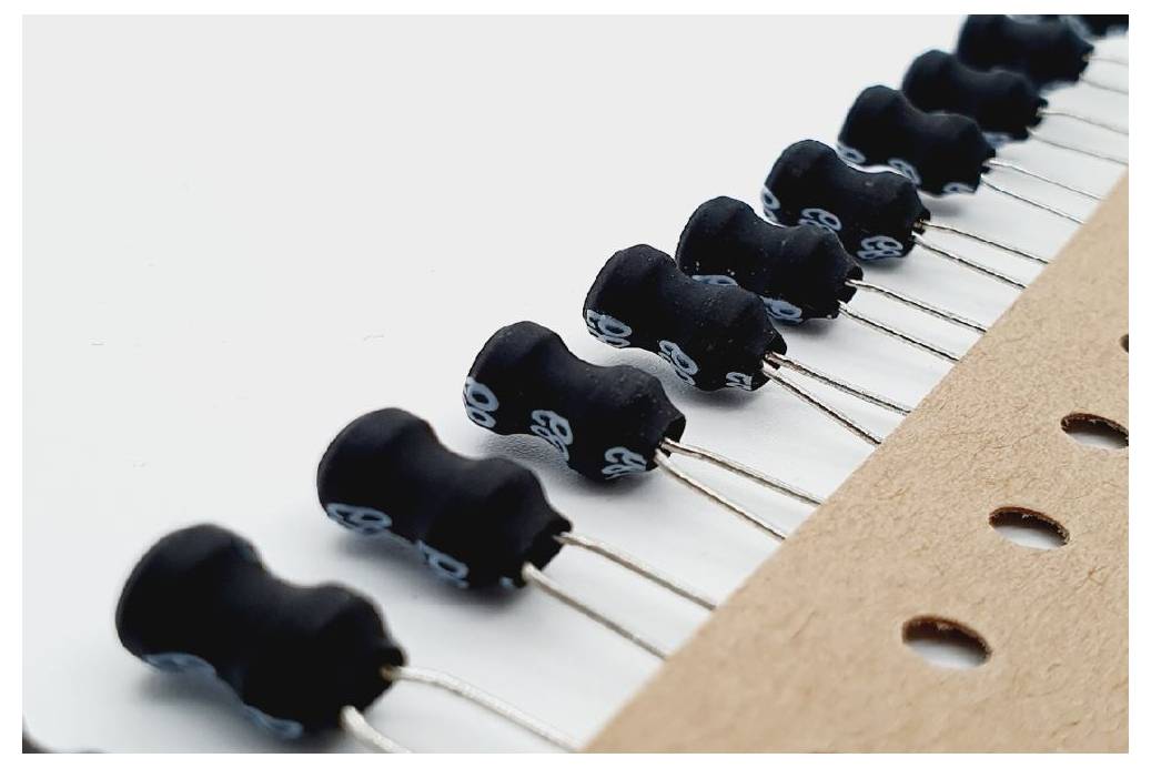 Fastron 07P-221K-51 07P-221K-51 Induktivität 1 St.