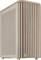 Ein beige, moderner Lautsprecher mit vertikalen Lamellen und minimalistischem Design. Er steht aufrecht mit einer schlichten, rechteckigen Form und Metallfüßen.
