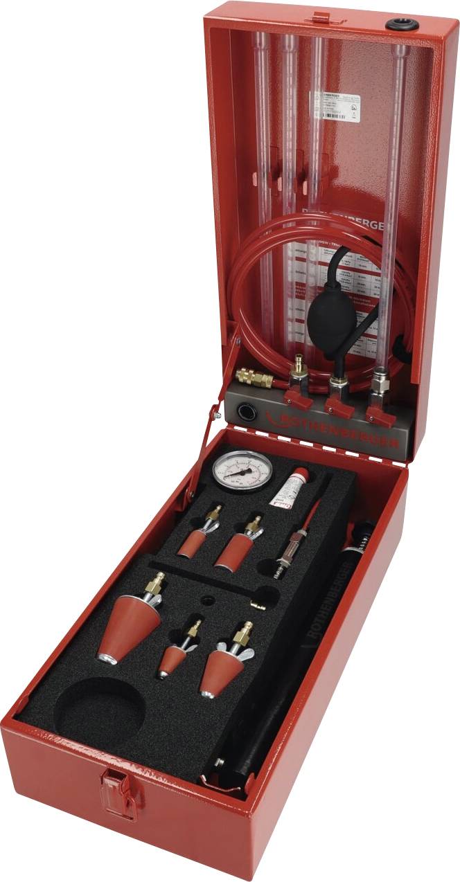 Ein roter Automotive-Werkzeugkasten mit Druckmessgeräten, Schläuchen und Anschlüssen, der zur Überprüfung des Motorkompressionsdruck entwickelt wurde.