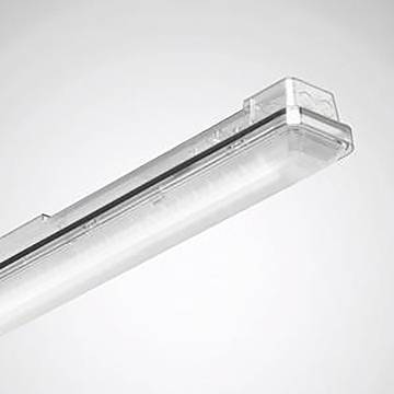 Eine Leuchtstofflampe, die an einer Decke montiert ist. Sie hat eine rechteckige, lichtdurchlässige Abdeckung mit einem metallischen Rahmen, typisch für Büroumgebungen.