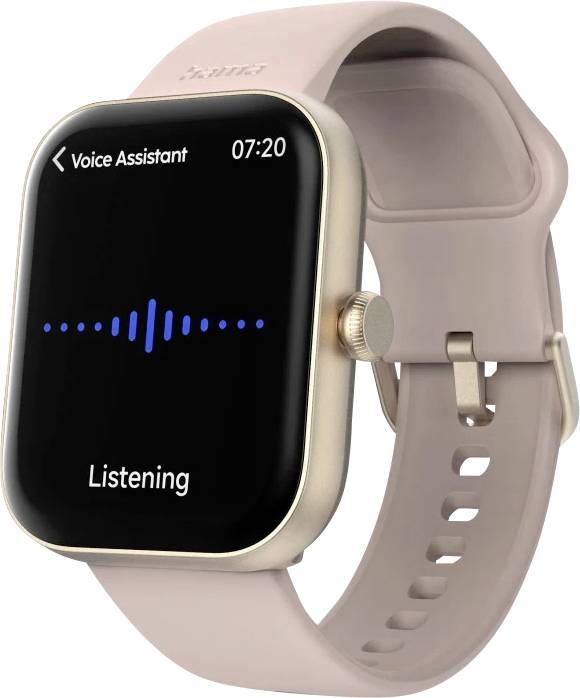 Eine Smartwatch mit einer Sprachassistent-Schnittstelle wird gezeigt, die ein Wellenform-Muster und das Wort ‚Zuhören' auf dem Bildschirm anzeigt.