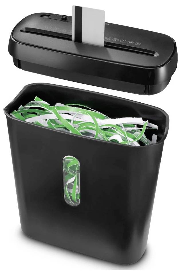 Ein schwarzer Papierschredder in Betrieb, der ein Blatt in grüne und weiße Streifen schneidet, wird in einem Behälter darunter angezeigt.