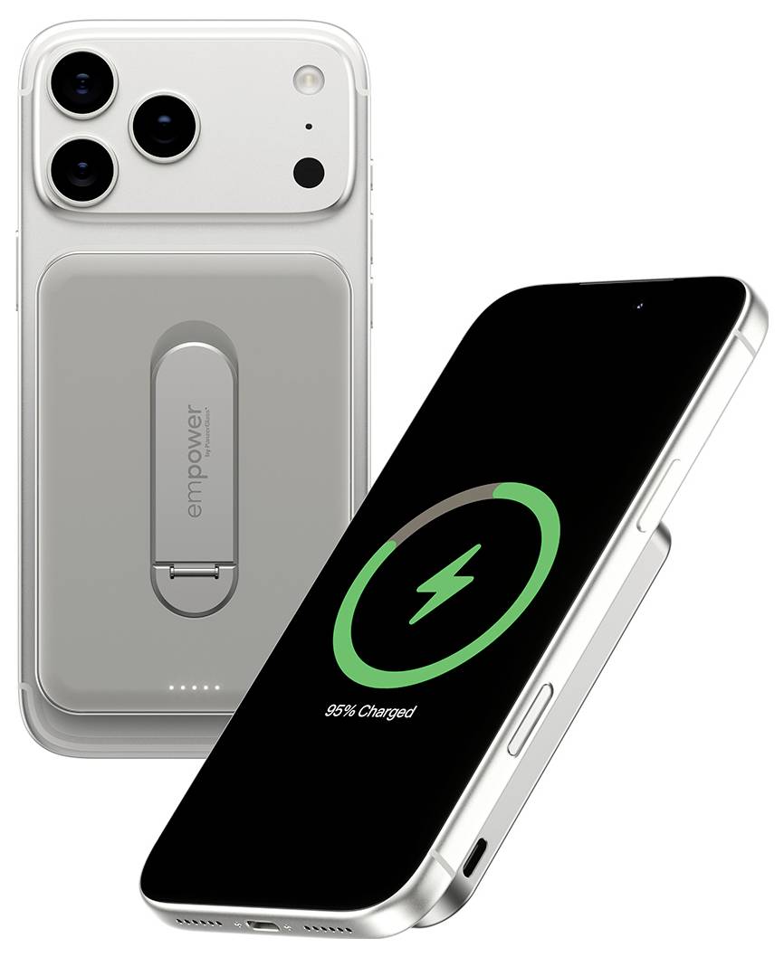 Ein Smartphone mit einer Ladeplatte an der Rückseite und einem Display, das "95% geladen" mit einem Blitzsymbol zeigt.